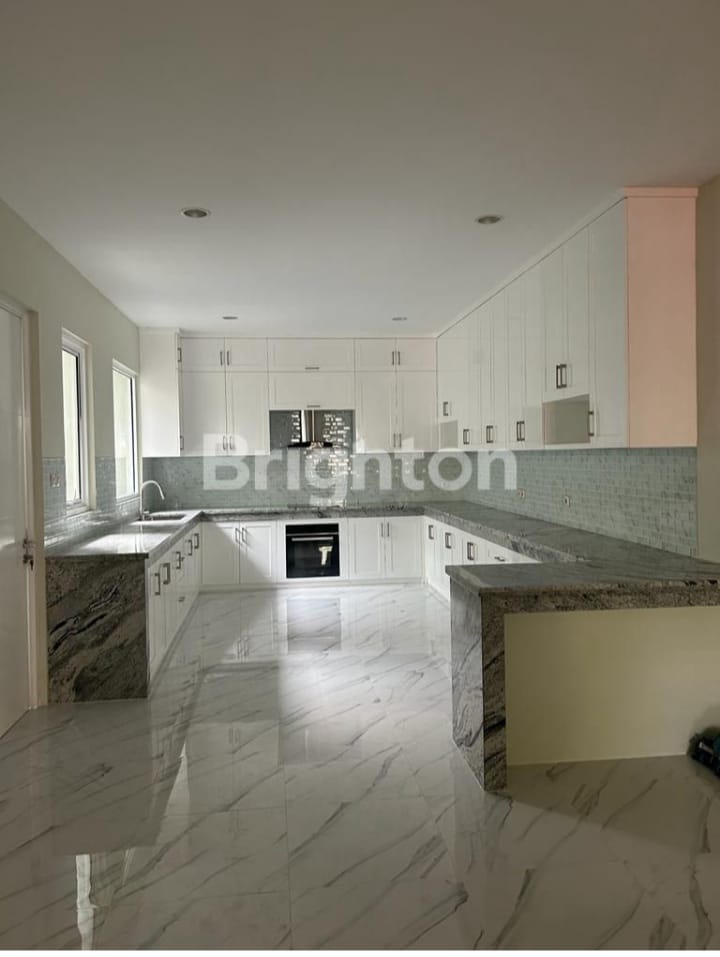 Di Jual Rumah Syailendra Grand Taruma
